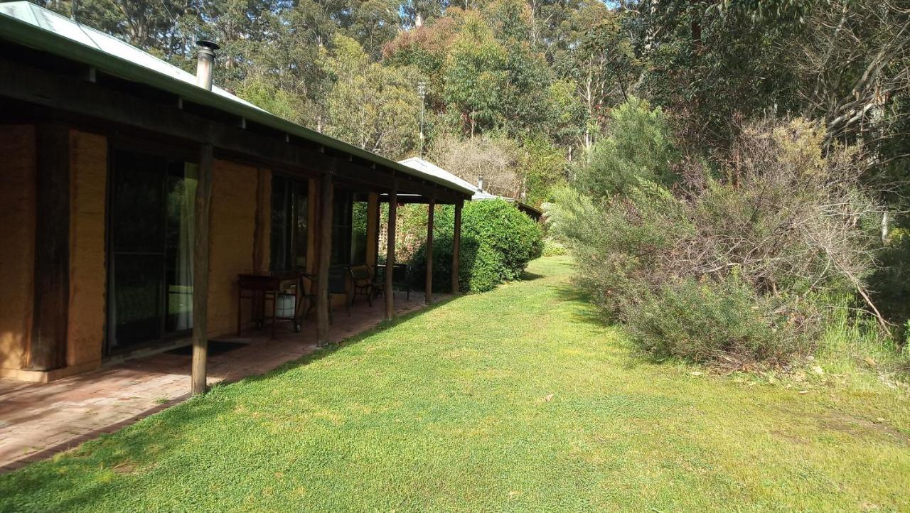 Treenbrook Cottages Pemberton Eksteriør billede